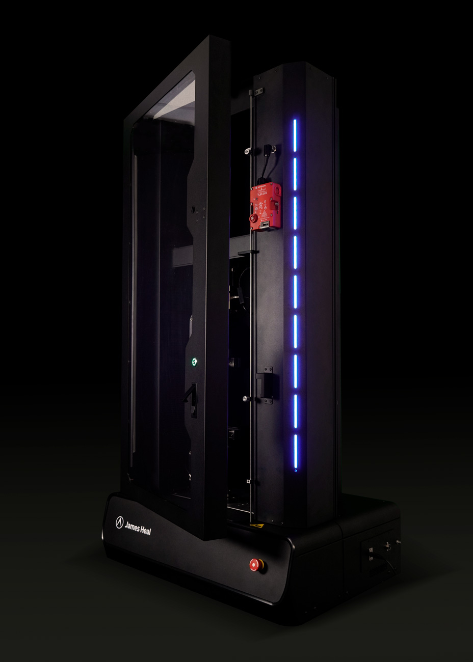 TITAN 10/25 door safety